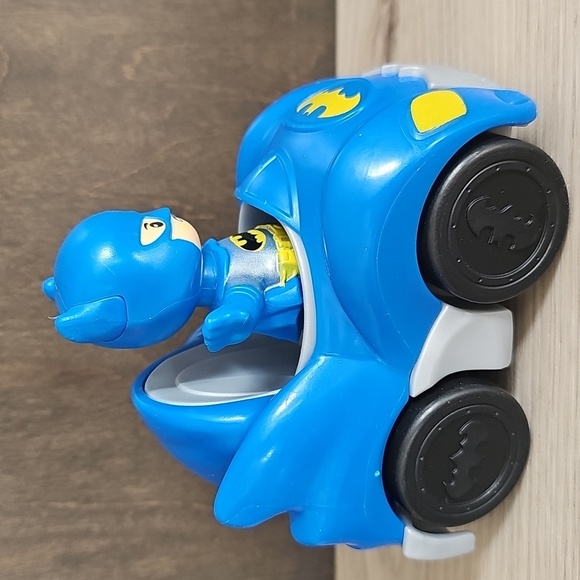 Fisher Price Little People DC Comics Super Friends Batman, Robin, Joker - Picture 3 of 6